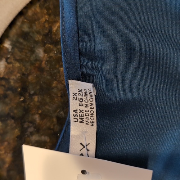 NWT Plus Size Faux Wrap Teal Blouse - Picture 8 of 10